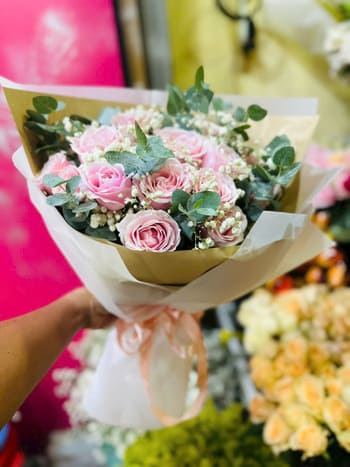 Shop Hoa Tươi Phường Cư Bao Đắk Lắk Nhân Viên Hỗ Trợ Free