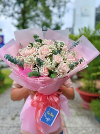 Shop Hoa Tươi Xã Ea Ly Đắk Lắk Thợ Thiết Kế Hoa Tỉ Mỉ