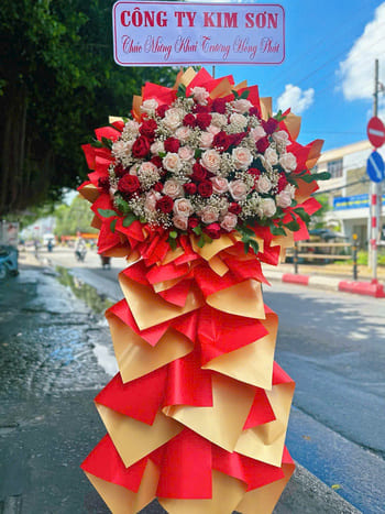 Shop Hoa Tươi Xã Thạnh An Tphcm Thợ Cắm Hoa Tỉ Mỉ