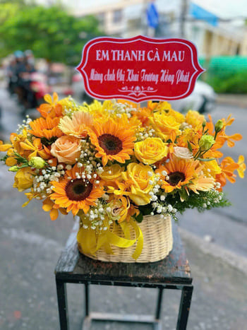 Shop Hoa Tươi Phường Phú Tân Vĩnh Long Thợ Cắm Hoa Sáng Tạo