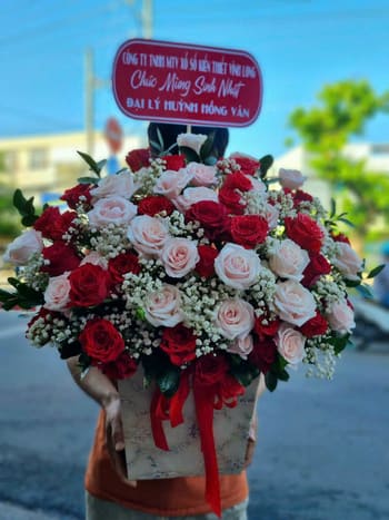 Shop Hoa Tươi Xã Mỹ An Hưng Đồng Tháp Thợ Thiết Kế Hoa Tỉ Mỉ
