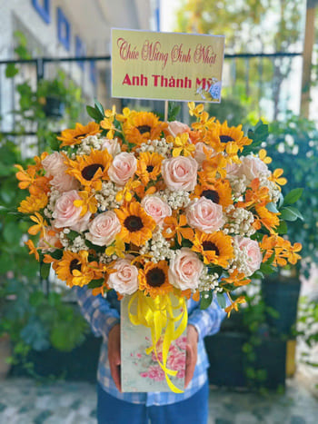 Shop Hoa Tươi Xã Thanh Kỳ Thanh Hóa Nhân Viên Hỗ Trợ Miễn Phí