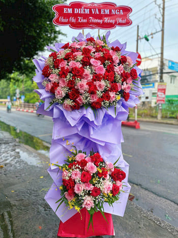 Shop Hoa Tươi Xã Xuân Lũng Phú Thọ Đội Ngũ Nhân Viên Tư Vấn Nhanh Chóng