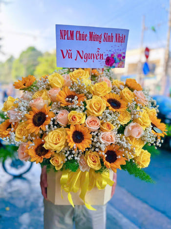 Shop Hoa Tươi Xã Hùng Việt Phú Thọ Đội Ngũ Nhân Viên Hỗ Trợ Free