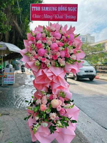 Shop Hoa Tươi Xã Phú Thịnh Thái Nguyên Đội Ngũ Thợ Thiết Kế Hoa Sáng Tạo