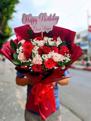 Shop Hoa Tươi Xã Vô Tranh Thái Nguyên Nhân Viên Cắm Hoa Nhanh
