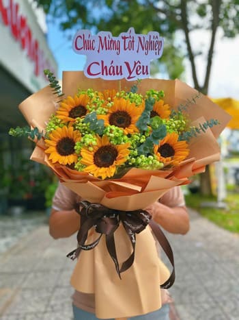 Shop Hoa Tươi Phường Văn Phú Lào Cai Nhân Viên Hỗ Trợ Đặt Free