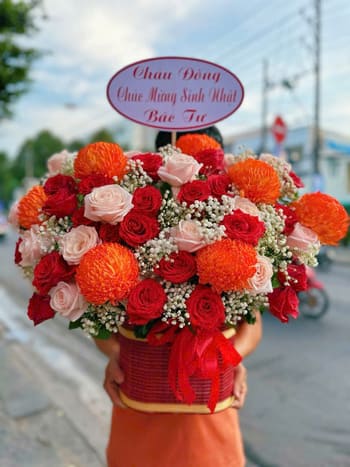 Shop Hoa Tươi Xã Ia Lâu Gia Lai Thợ Thiết Kế Hoa Sang Trọng